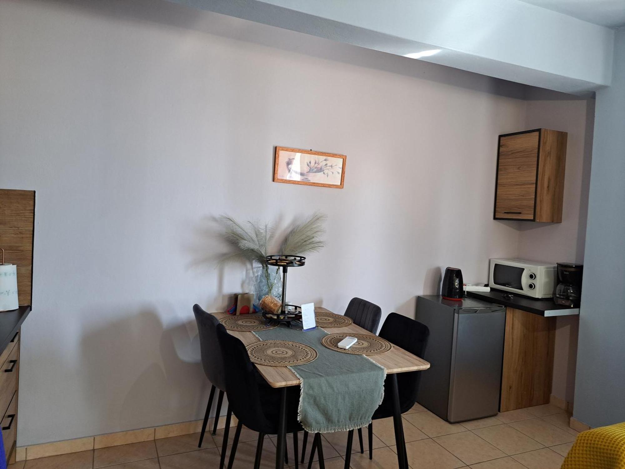 Seashell Apartment Ártemida Kültér fotó